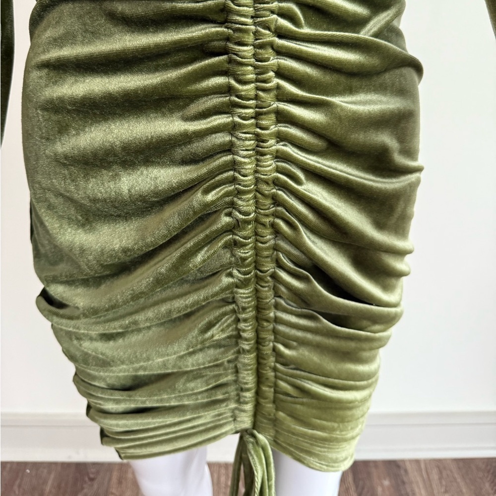Off-the-Shoulder Green Velvet Ruched Dress - Picture 2 of 7